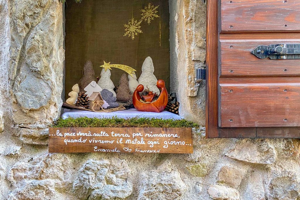 Italian Window with Christmas Nativity 
