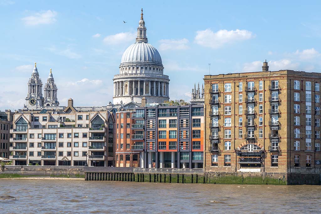 Relax in London with a River Cruise